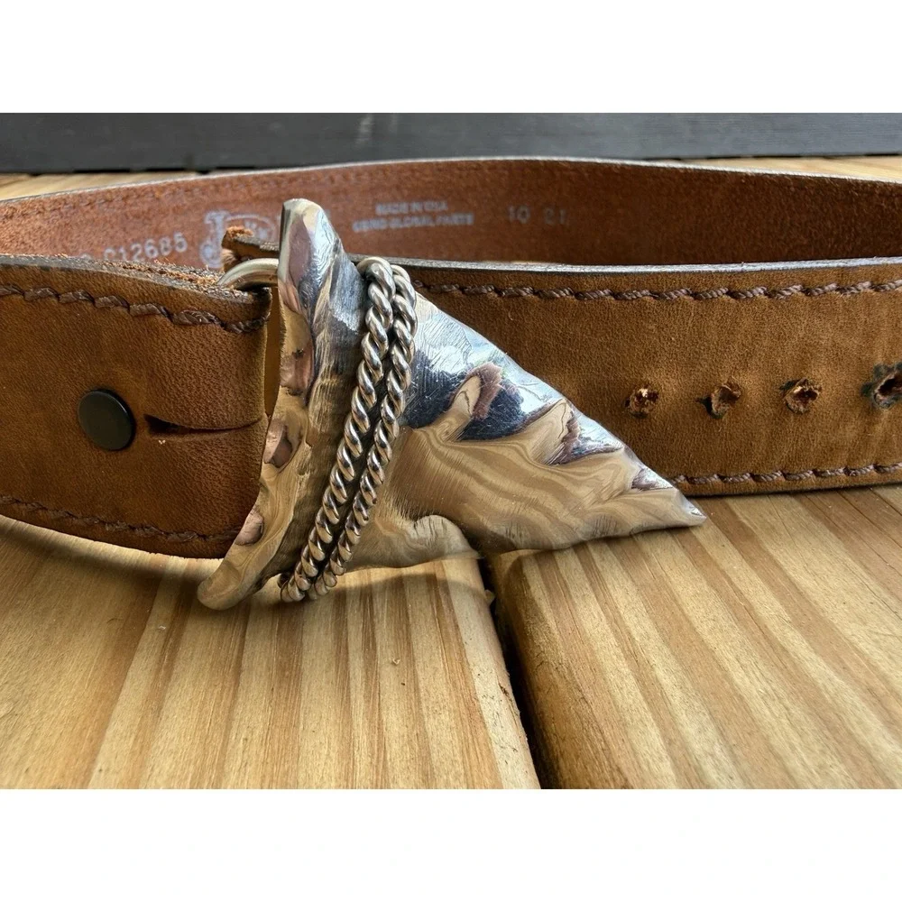 Justin Brown Top Grain Leather Western Belt With Arrowhead Shaped Buckle Size 32